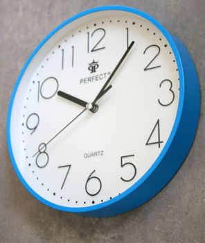 Ścienny zegar Perfect niebieskie FX-5814-BLUE (1).JPG